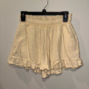 Vanilla Star ruffle shorts